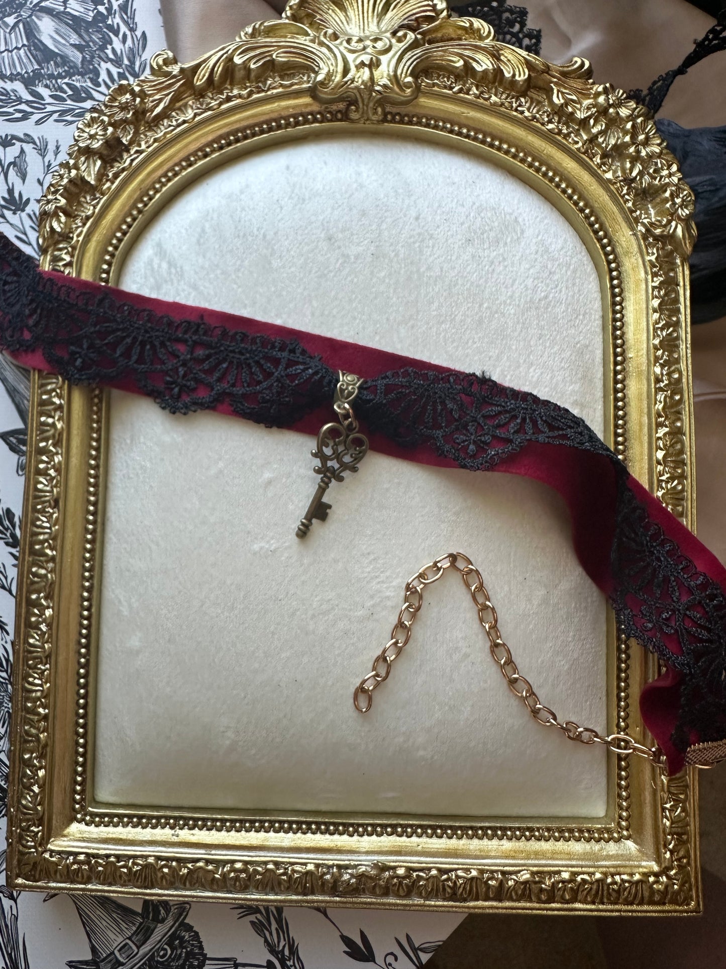 Keeper’s Key Choker