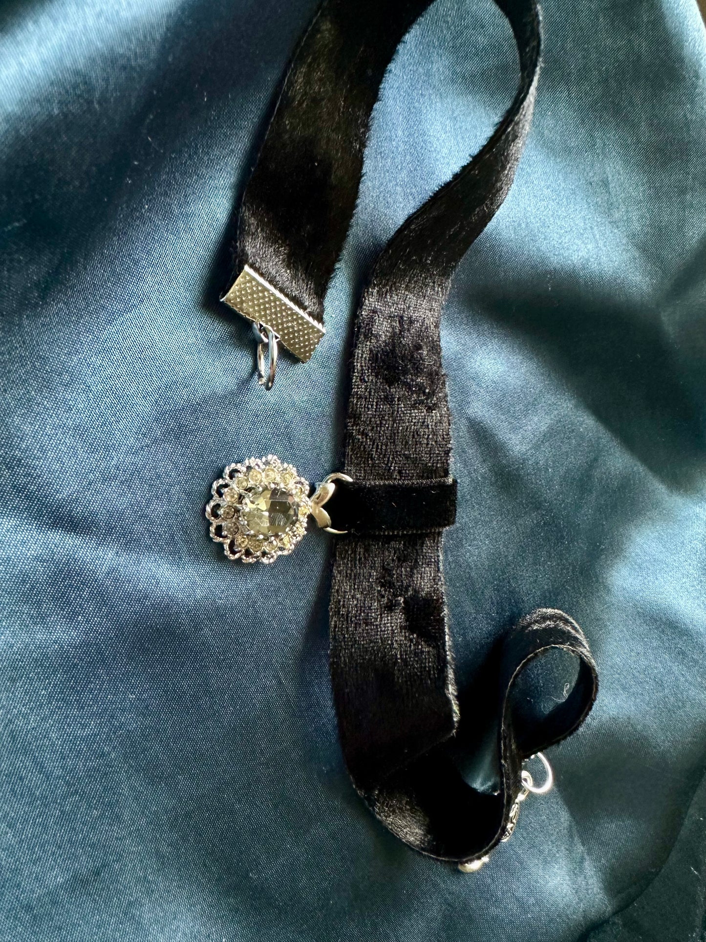 Moonlit Halo Choker