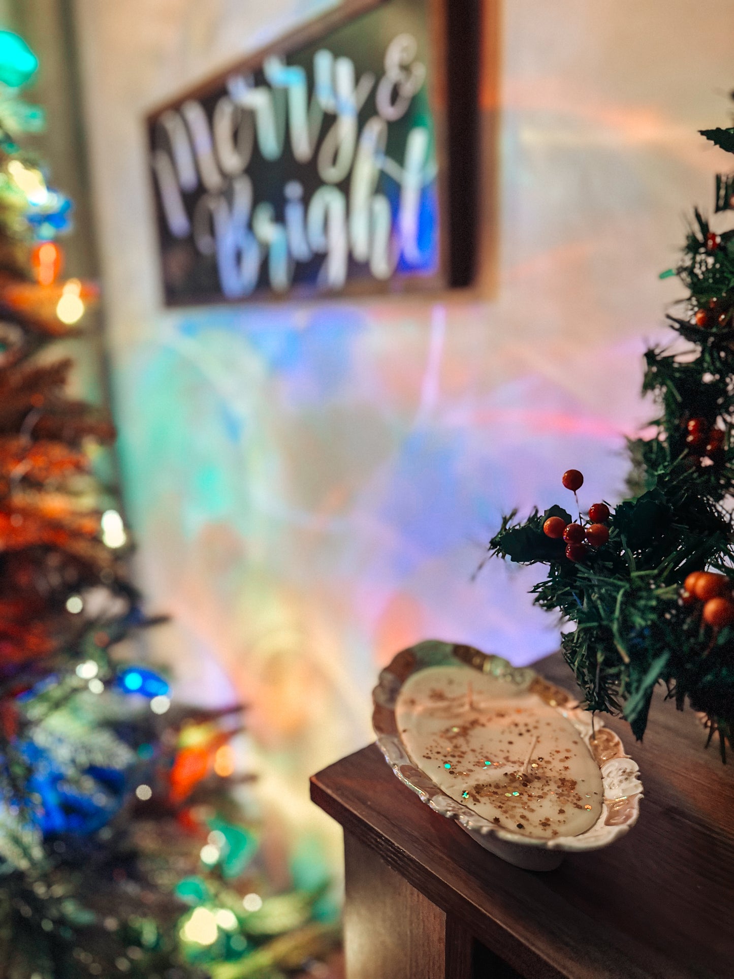 Victorian Holiday Glow Candle