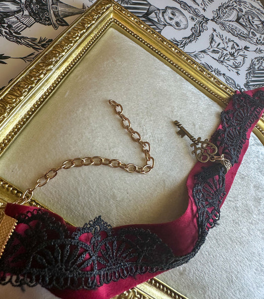 Keeper’s Key Choker