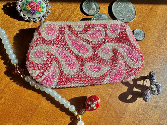 Paisley Glimmer